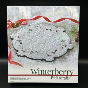 Pfaltzgraff Winterberry Snowflake Trivet 9in White Holly Berry Christmas Festive
